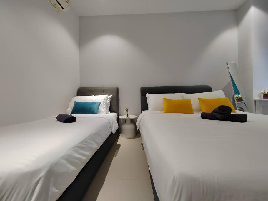 Arcoris Mont Kiara 11# Deluxe One Bedroom With Private Terrace #1-3pax Kl