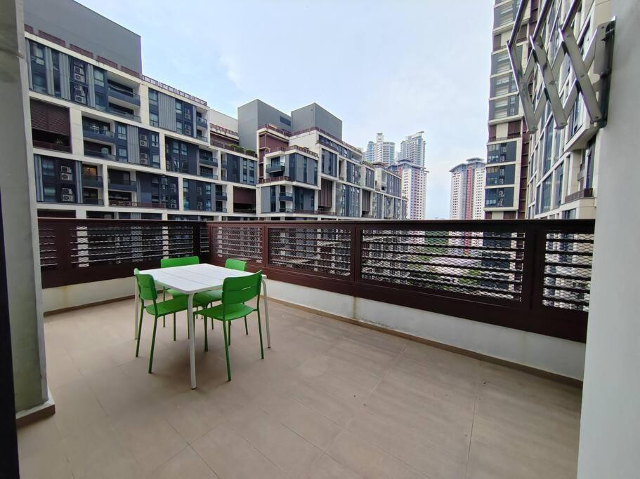 Arcoris Mont Kiara 11# Deluxe One Bedroom With Private Terrace #1-3pax Kl Kuala Lumpur